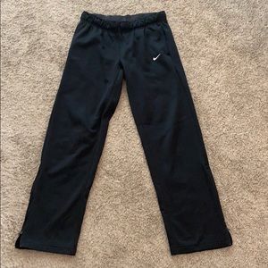 Women’s Thermafit Nike Sweatpants